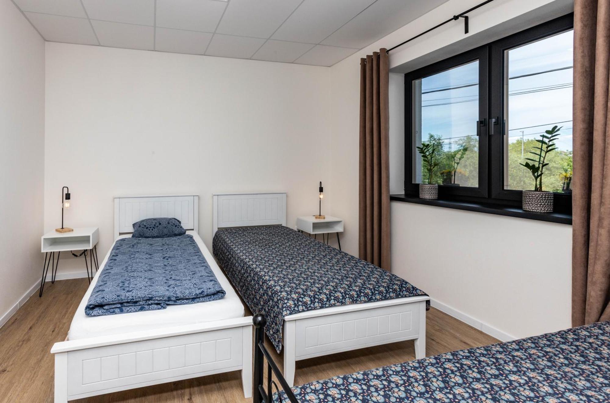 Sunny Apartment With Free Parking Zvolen Exterior foto